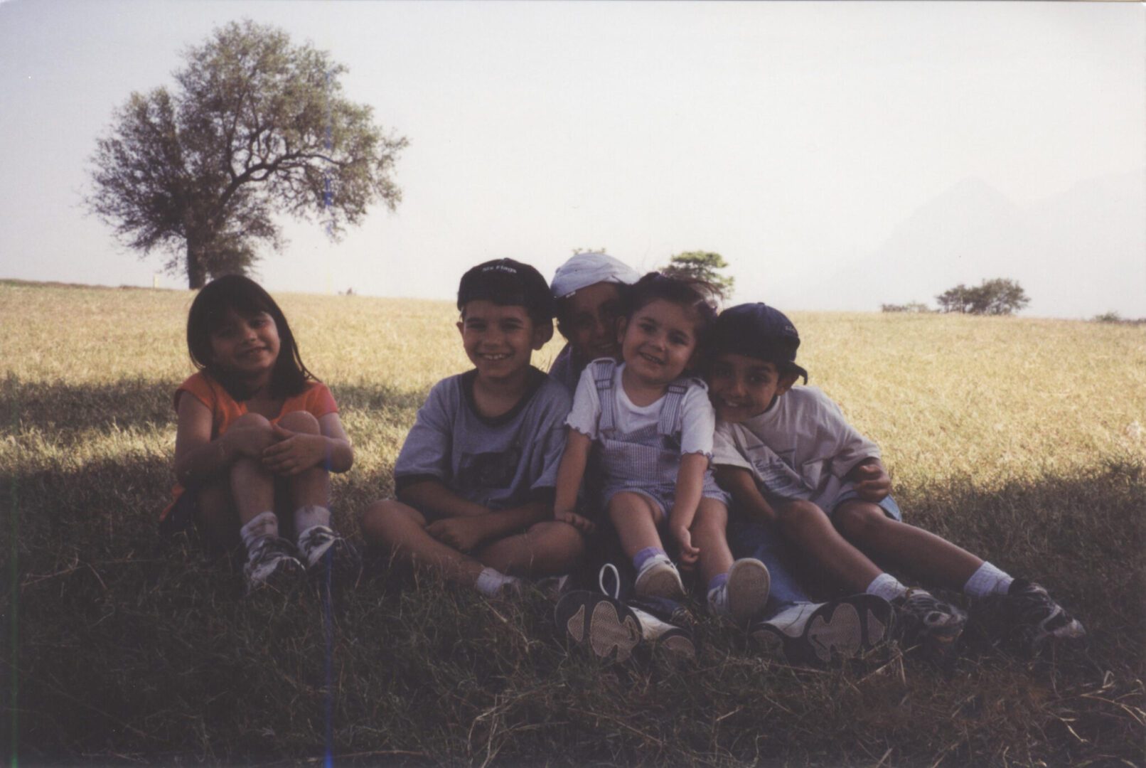 A group of children posing for a picture.