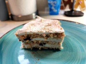 Cannoli Icebox Cake Dessert in green plate